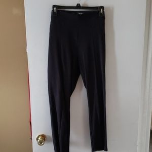 Simply Vera Black Ankle Pants